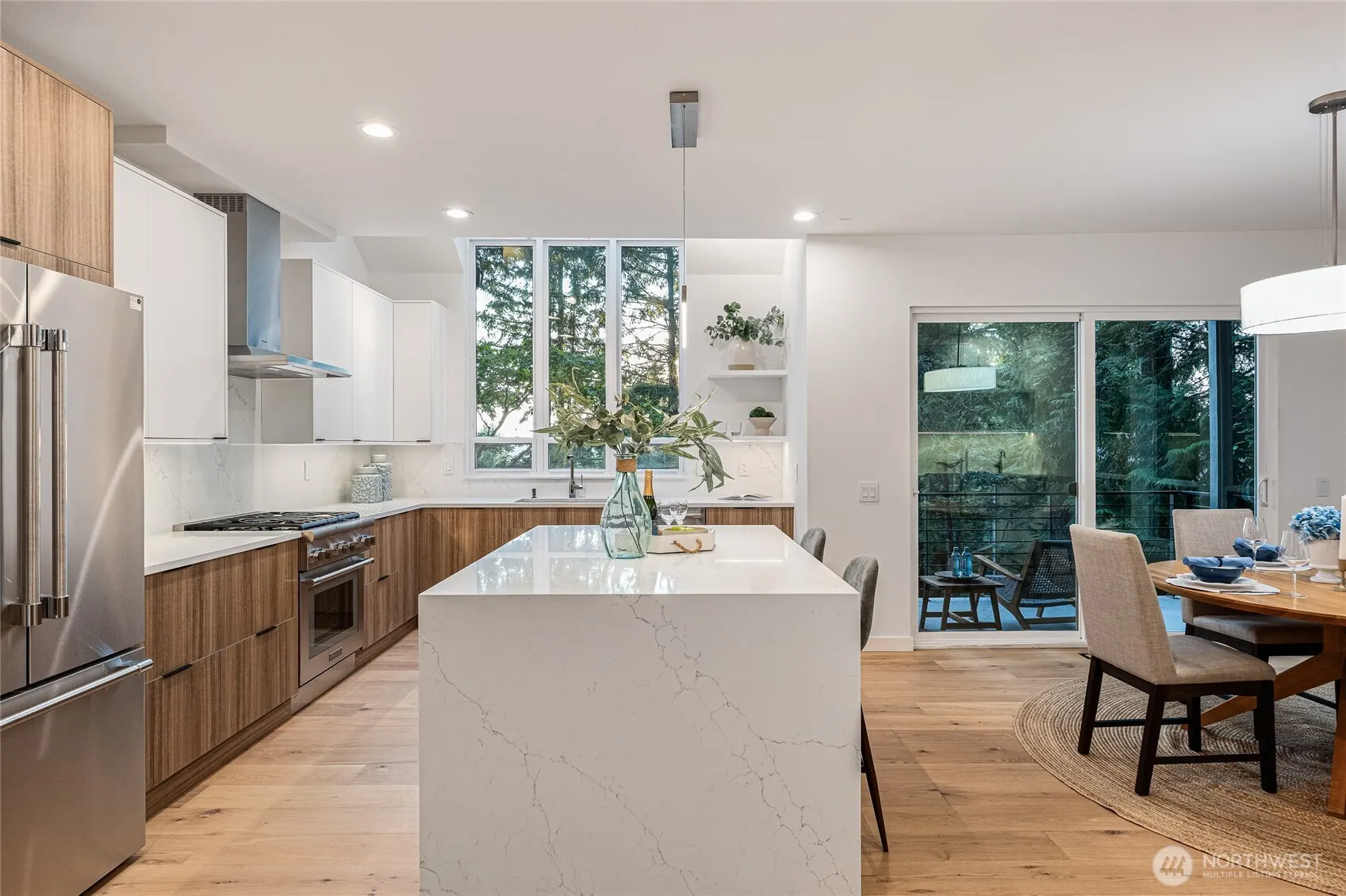 220 210th Avenue NE, Sammamish, WA 98074