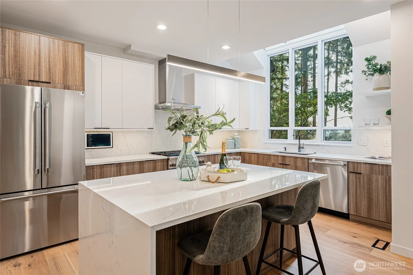 220 210th Avenue NE, Sammamish, WA 98074