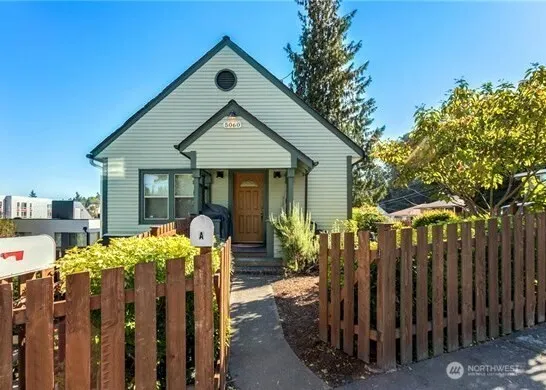 5060 Renton Avenue S #A, Seattle, WA 98108