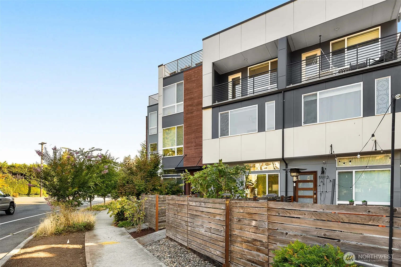 5910 Fauntleroy Way SW, Seattle, WA 98136
