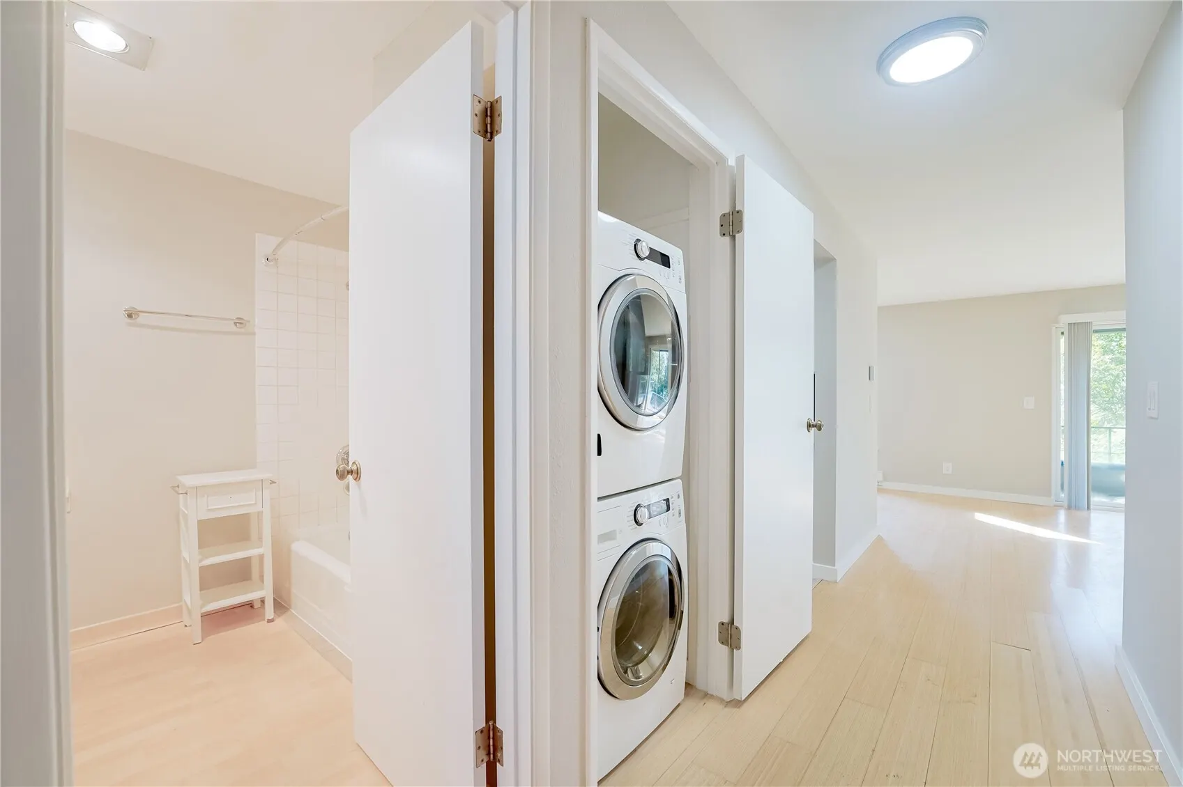 1100 S Atlantic Street #209, Seattle, WA 98134