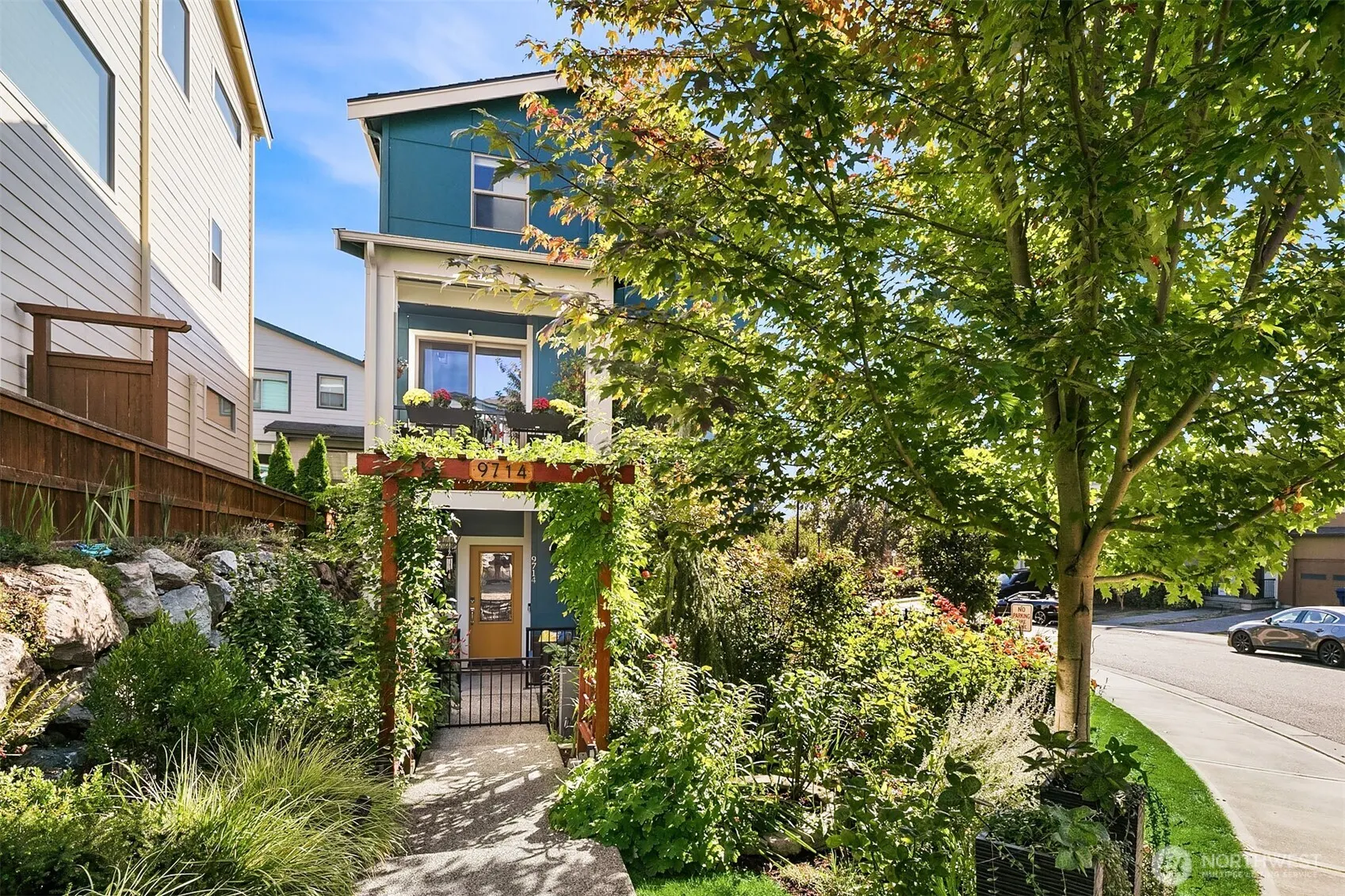 9714 11th Avenue SW, Seattle, WA 98106