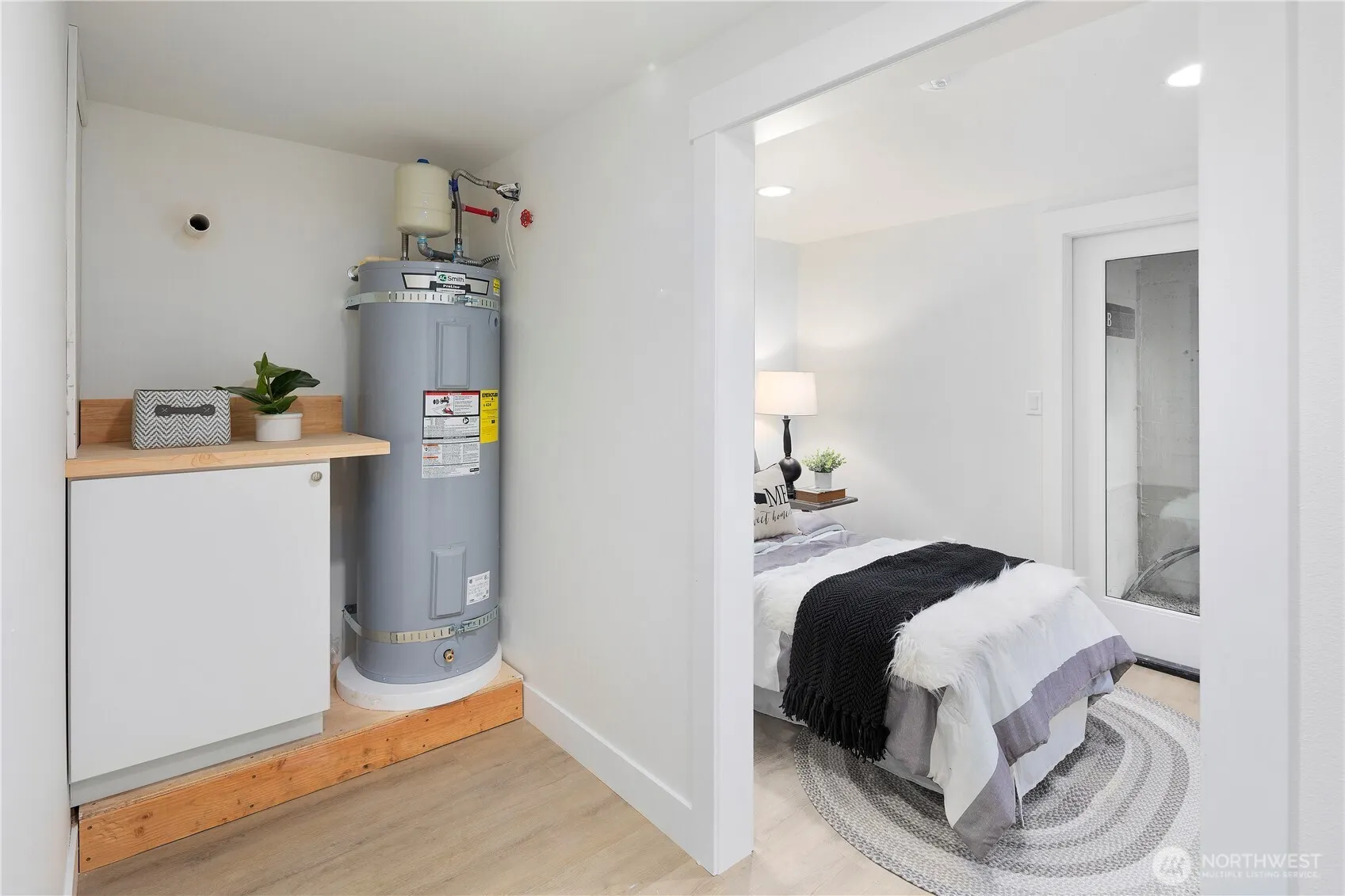 530 12th Avenue E, Seattle, WA 98102