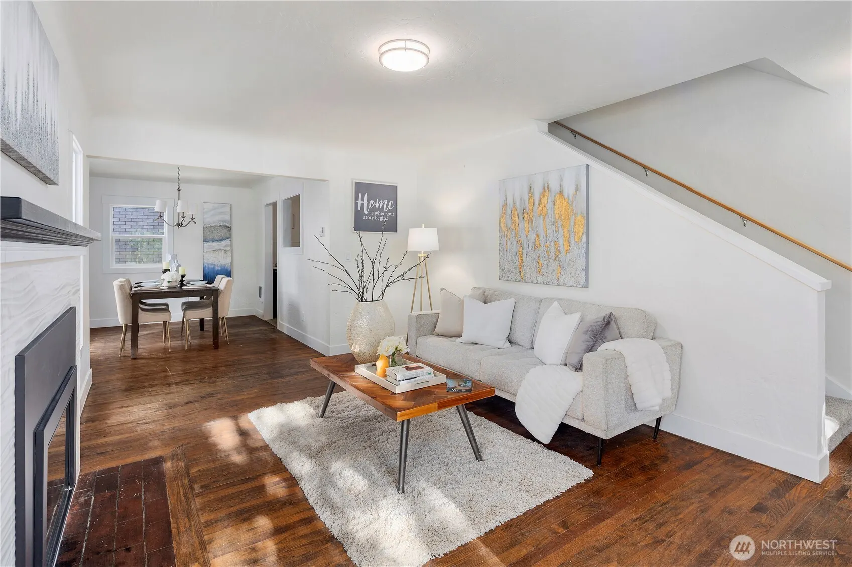 530 12th Avenue E, Seattle, WA 98102
