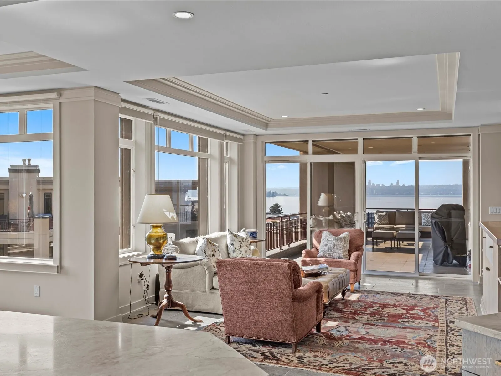 215 5th Avenue S #C202, Kirkland, WA 98033