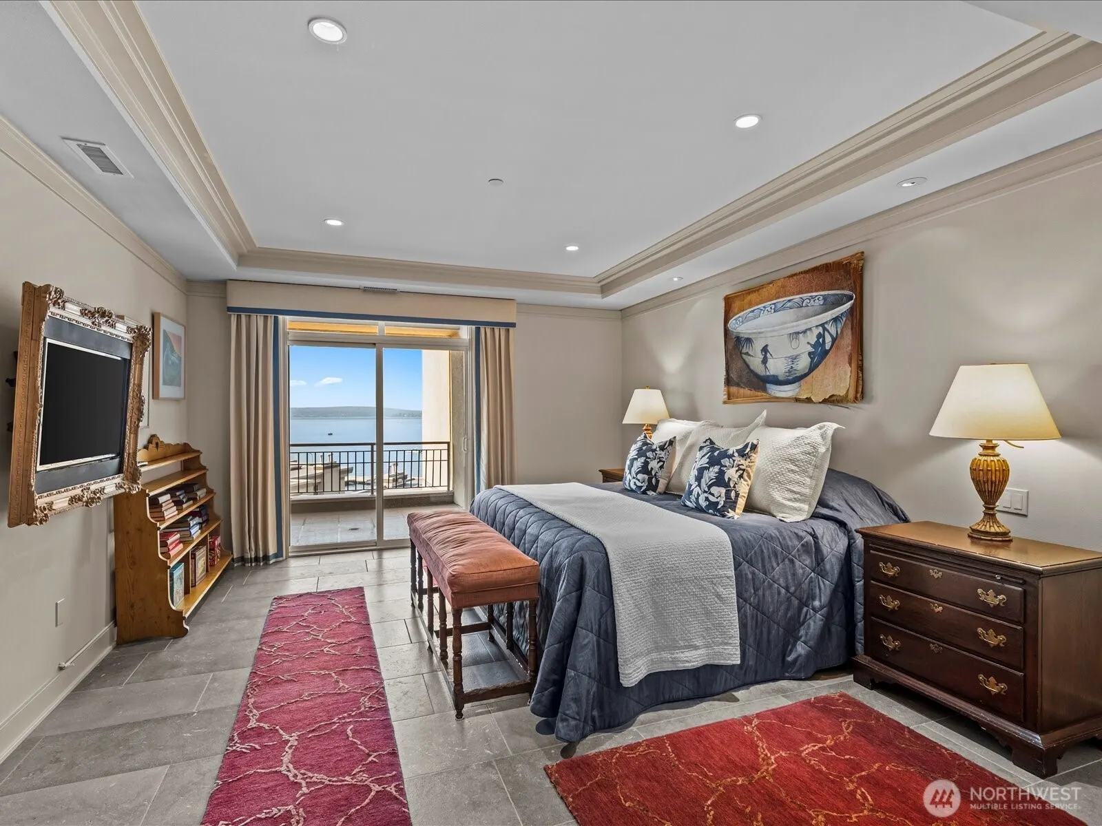 215 5th Avenue S #C202, Kirkland, WA 98033