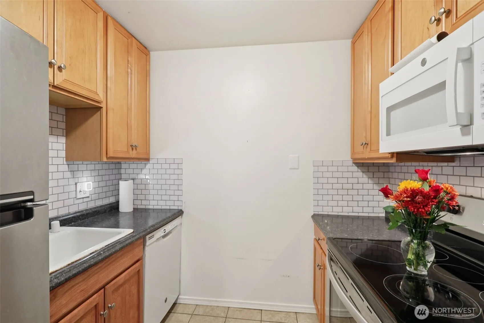 4815 180th Street SW #L102, Lynnwood, WA 98037