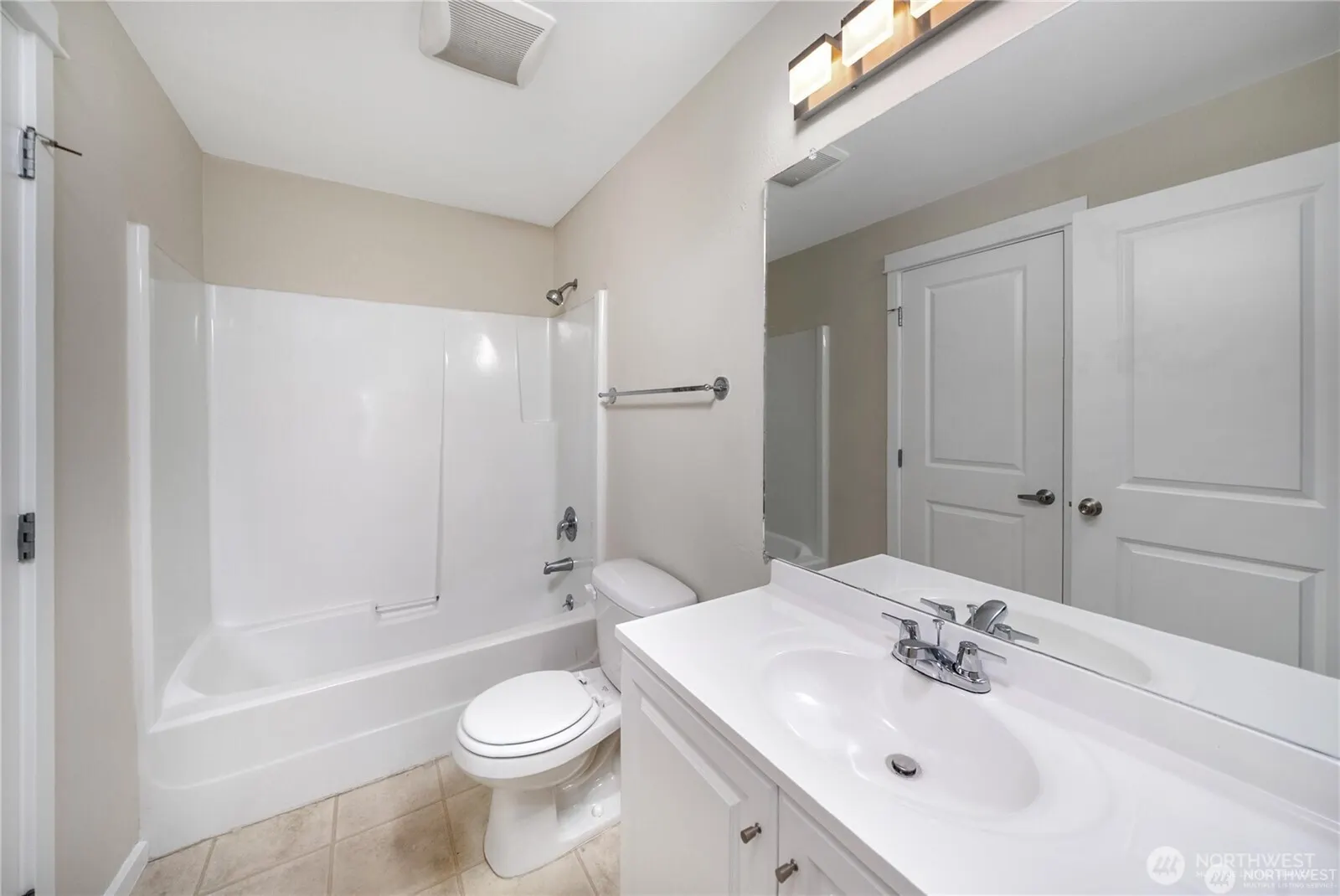 11307 NE 128th Street #G103, Kirkland, WA 98034
