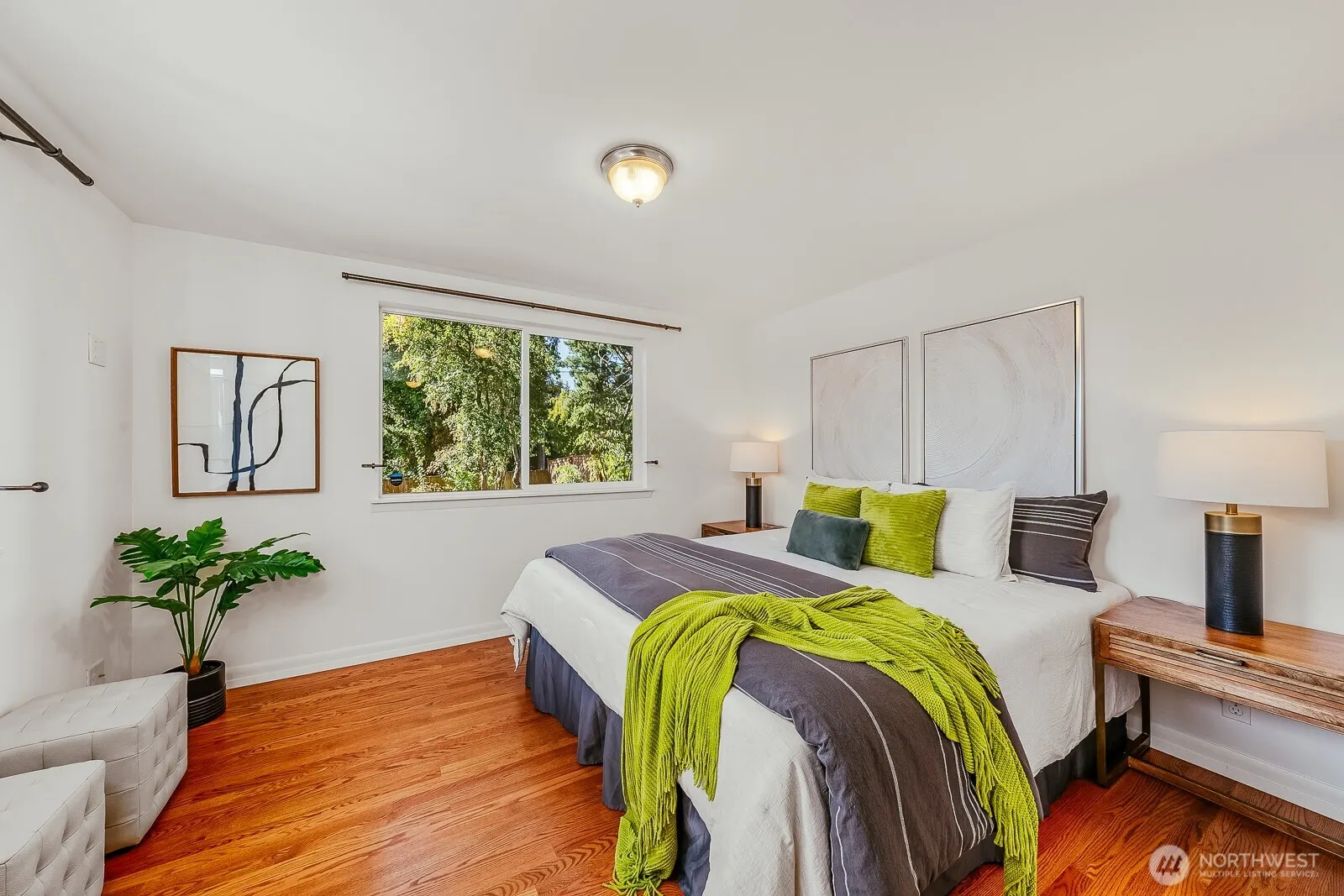 8433 34th Avenue SW, Seattle, WA 98126