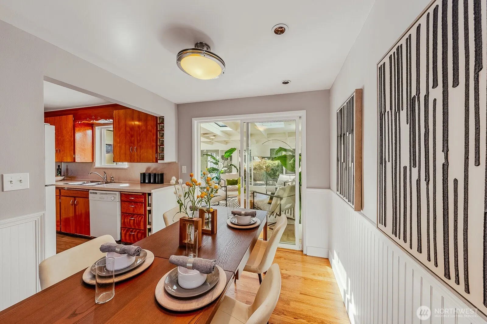 8433 34th Avenue SW, Seattle, WA 98126