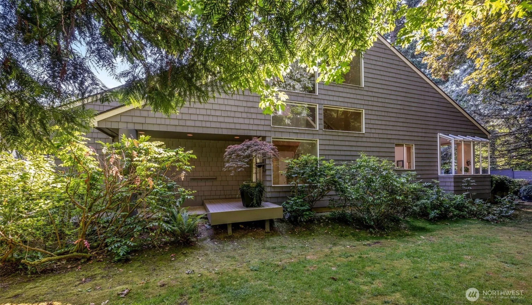 621 Bellevue Way SE, Bellevue, WA 98004