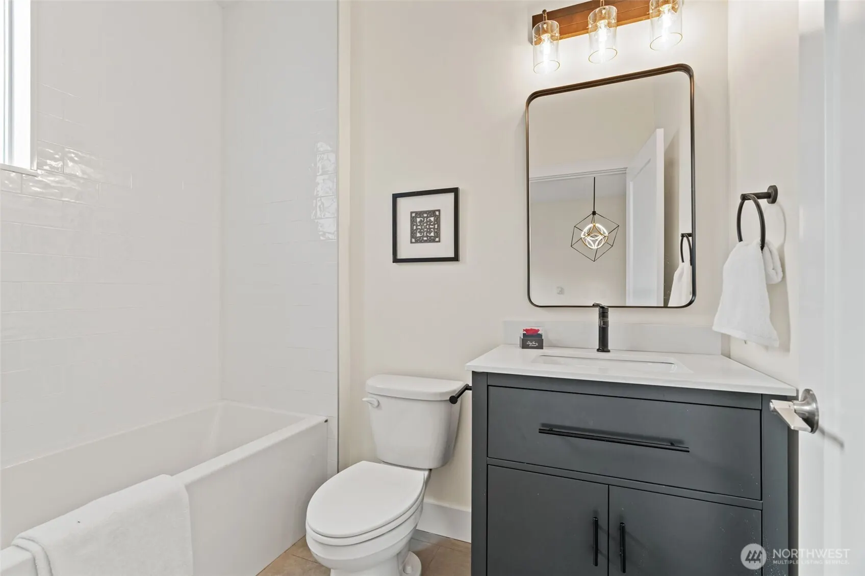 8612 37th Avenue S #A, Seattle, WA 98118