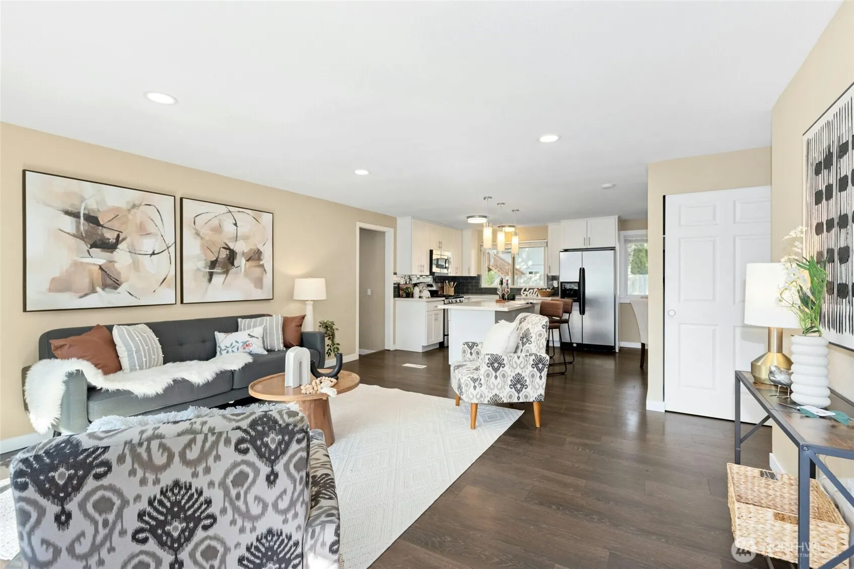 15824 NE 111th Street , Redmond, WA 98052