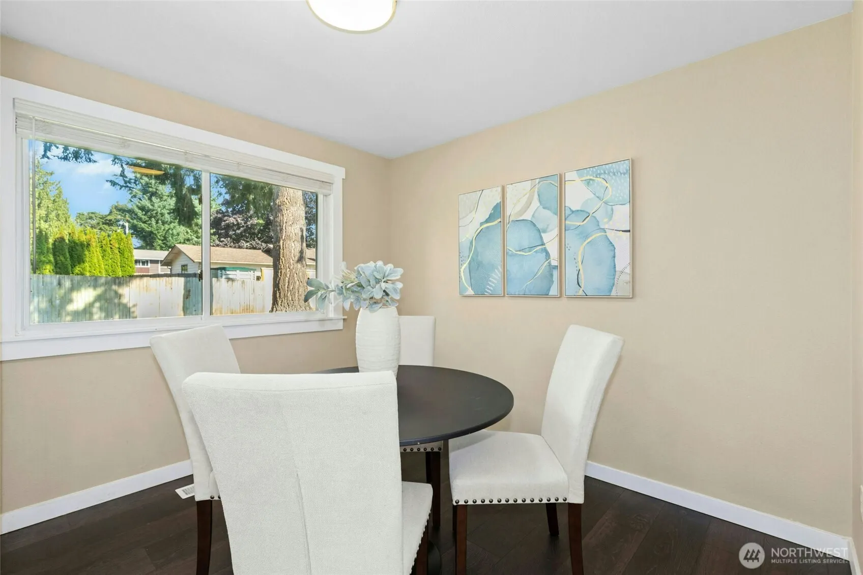 15824 NE 111th Street , Redmond, WA 98052