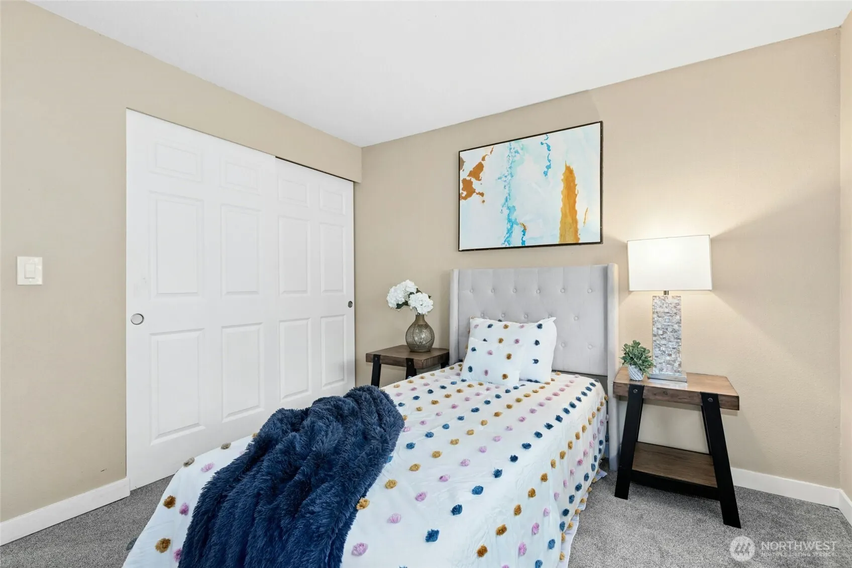 15824 NE 111th Street , Redmond, WA 98052