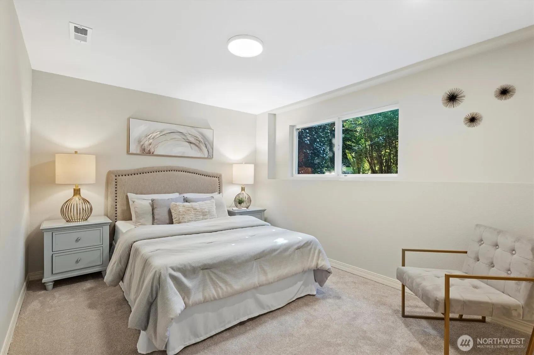 10824 SE 23rd Street , Bellevue, WA 98004