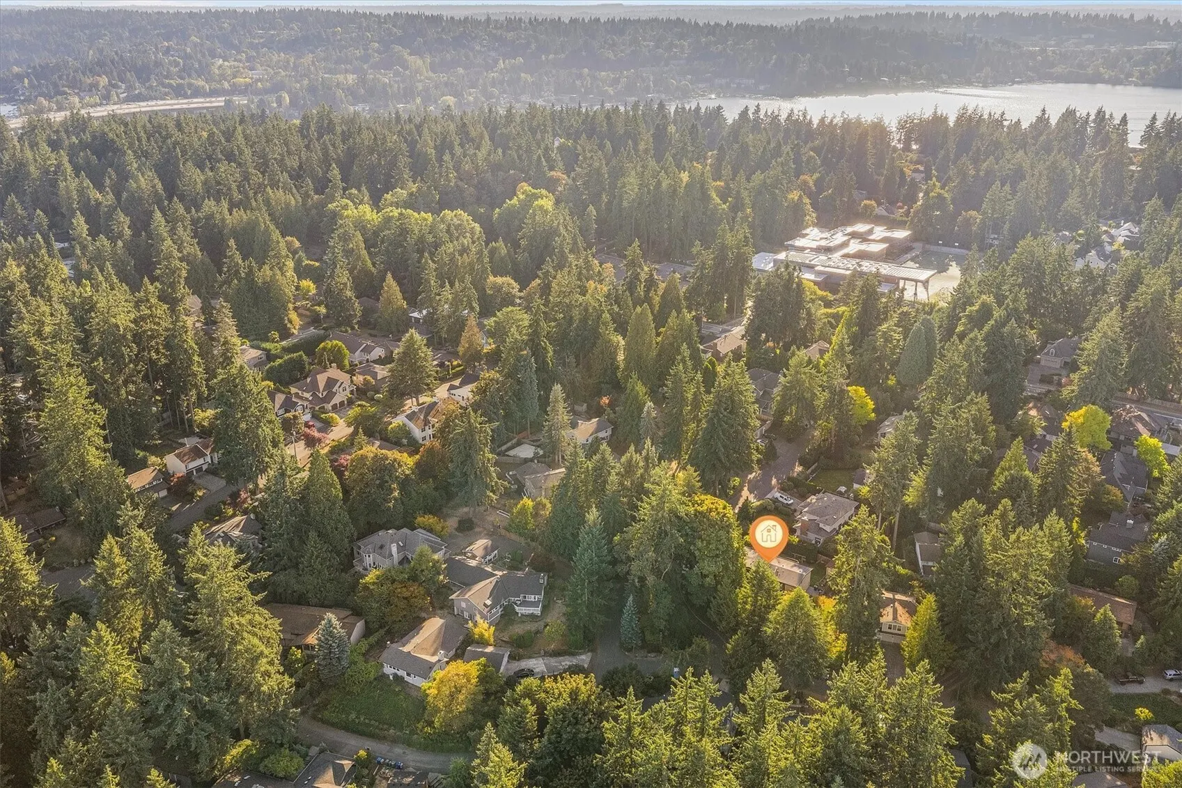 10824 SE 23rd Street , Bellevue, WA 98004