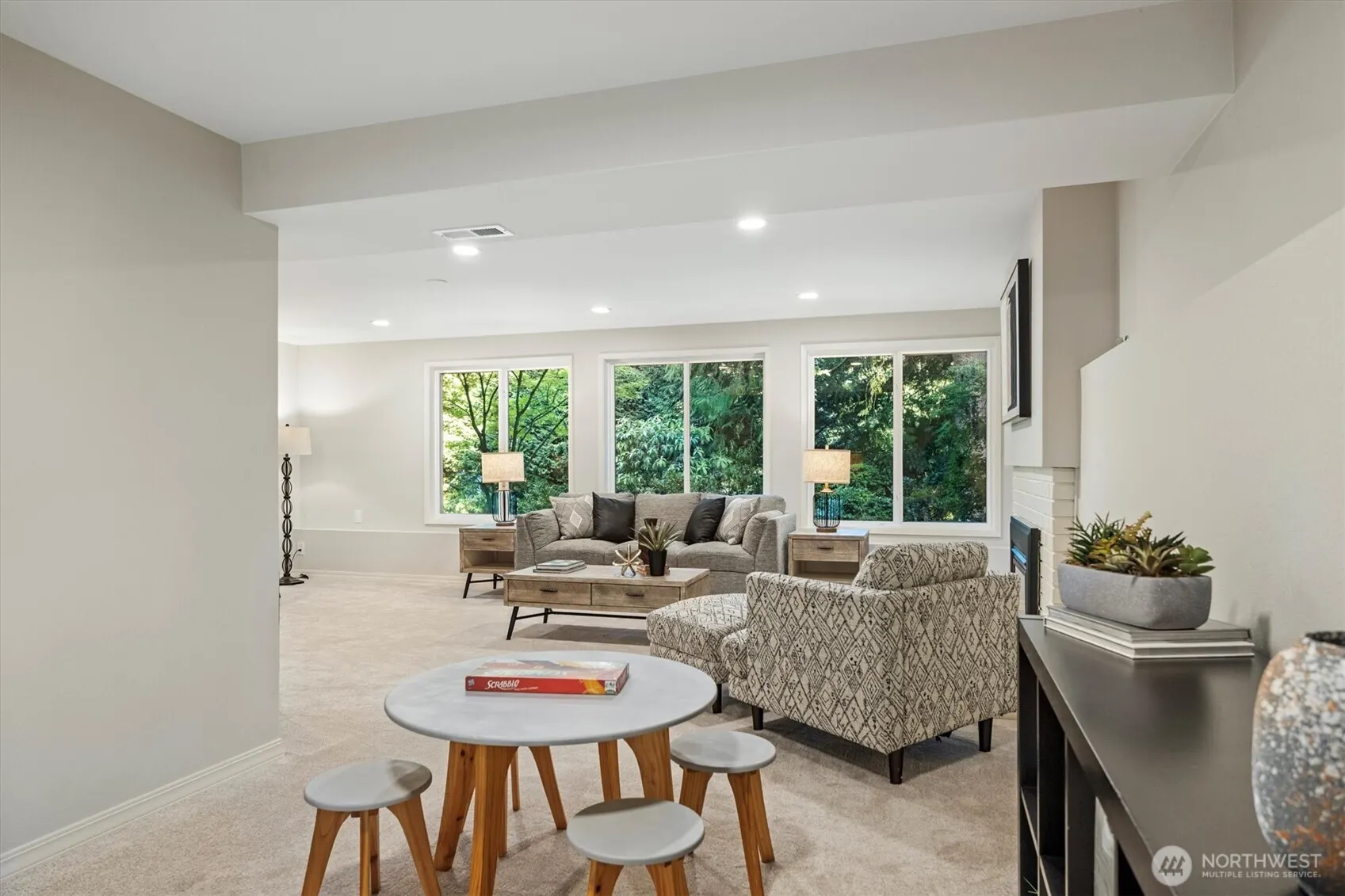 10824 SE 23rd Street , Bellevue, WA 98004