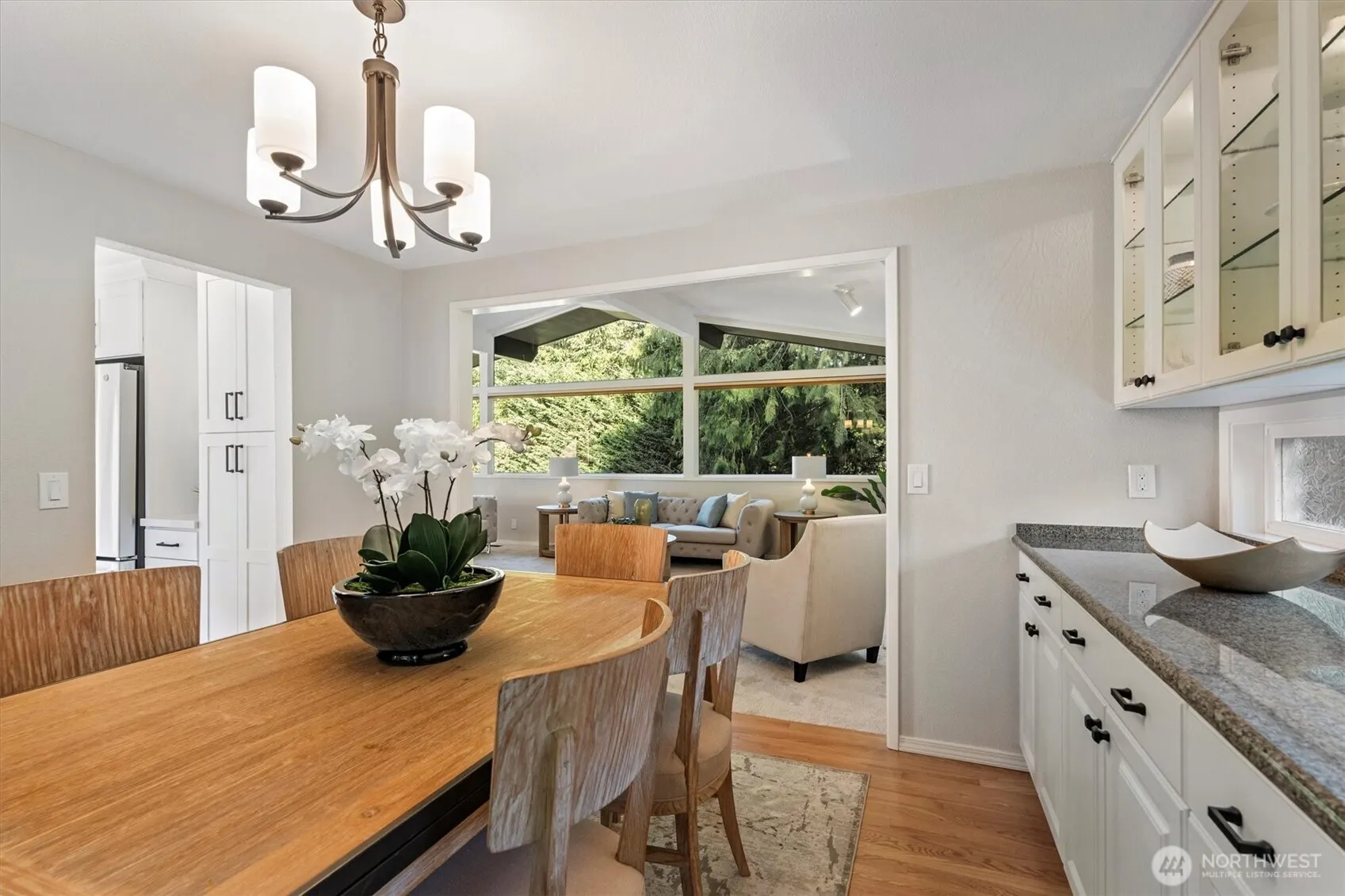 10824 SE 23rd Street , Bellevue, WA 98004