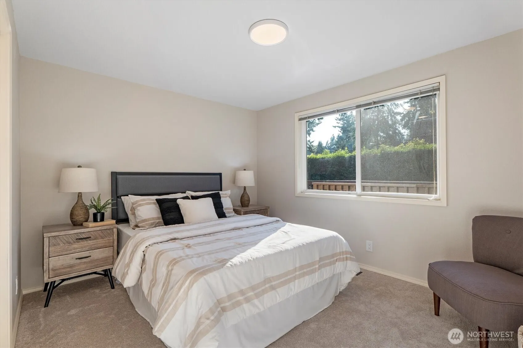 10824 SE 23rd Street , Bellevue, WA 98004
