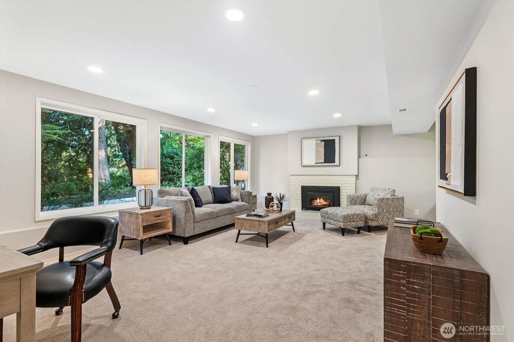 10824 SE 23rd Street , Bellevue, WA 98004