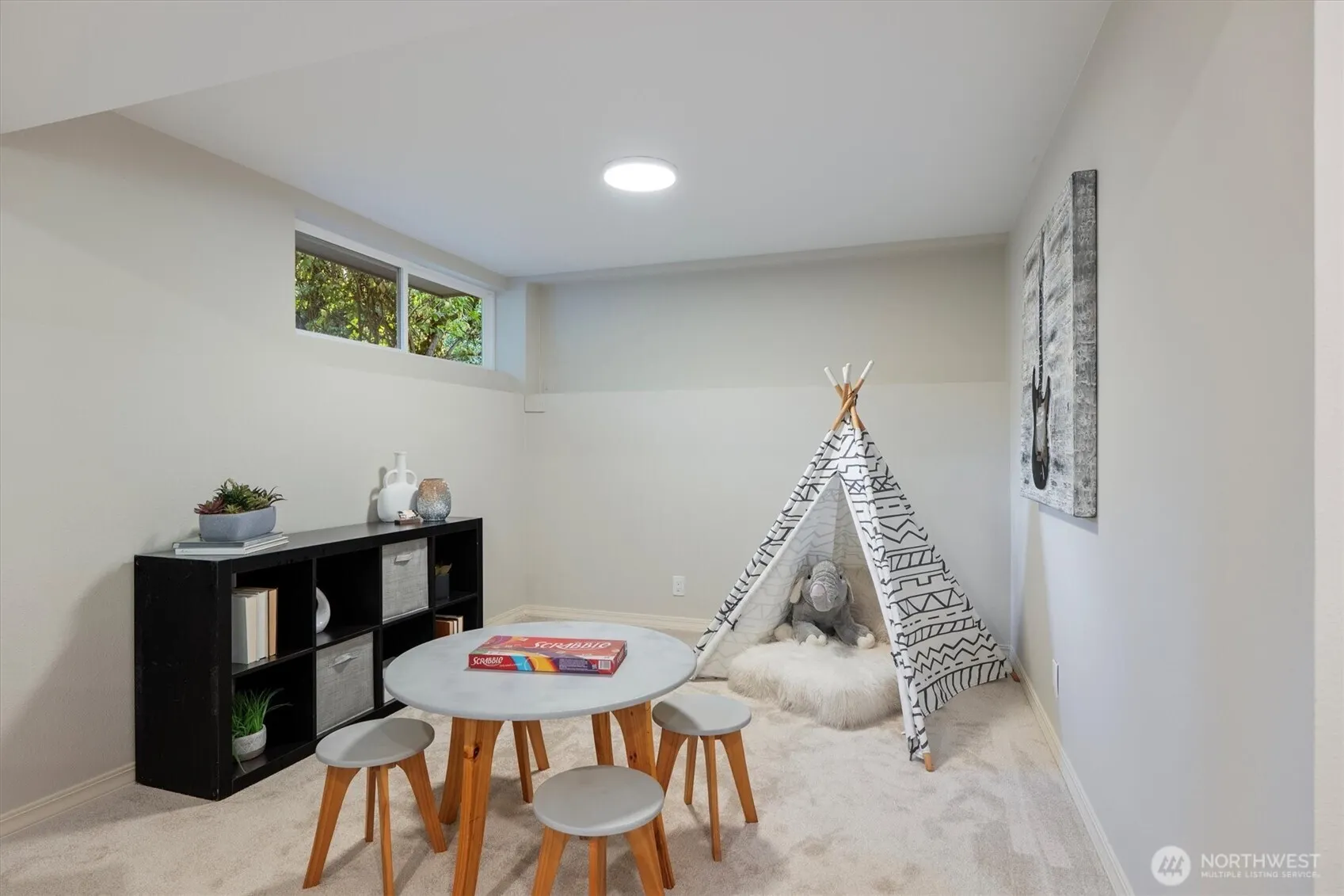 10824 SE 23rd Street , Bellevue, WA 98004