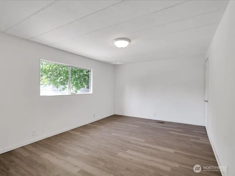 15430 SE 116th Street , Renton, WA 98059