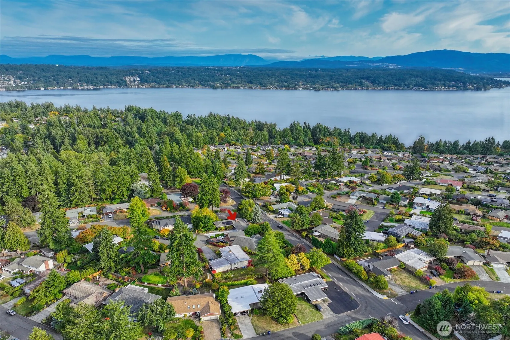 17127 NE 8th Place , Bellevue, WA 98008