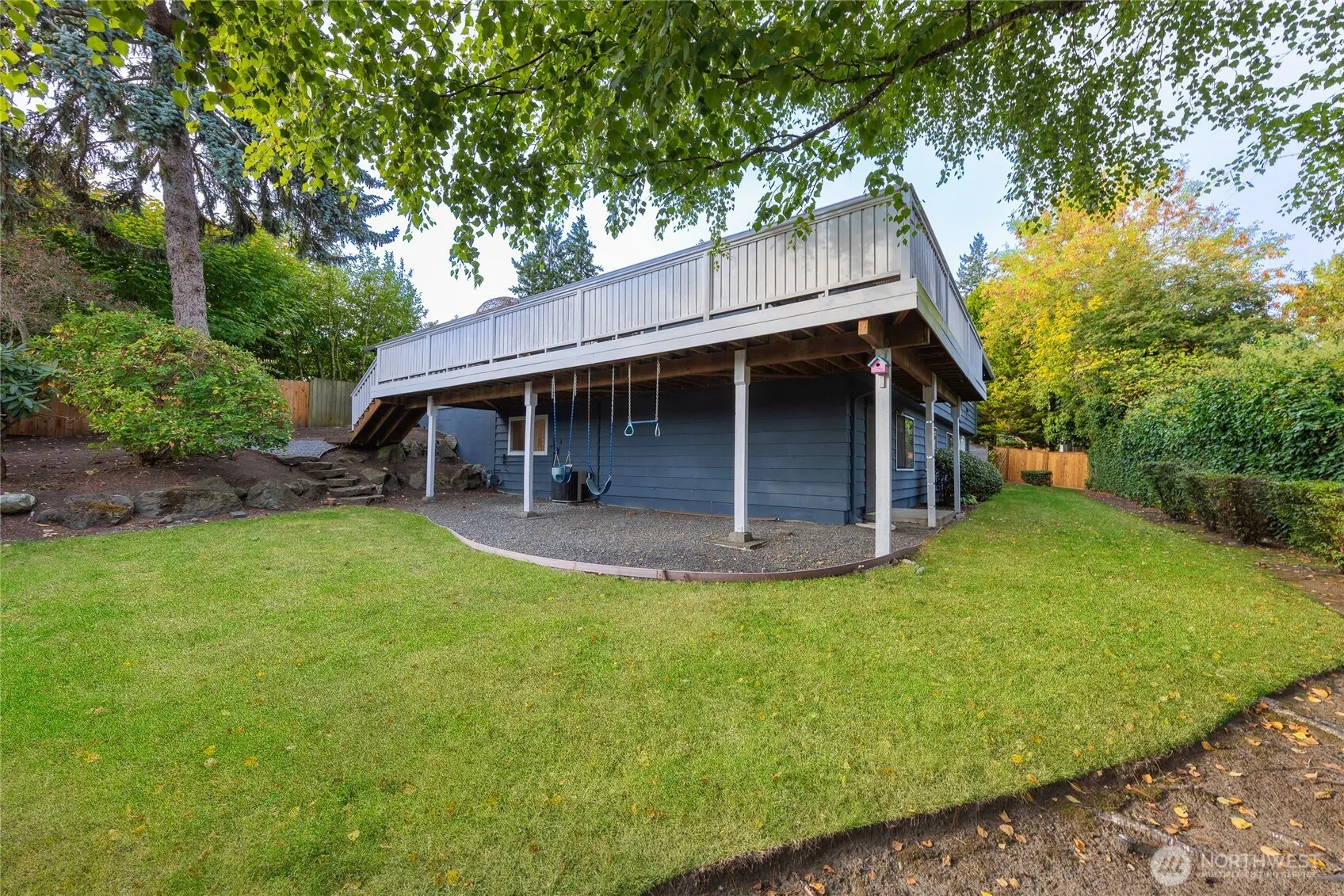 17127 NE 8th Place , Bellevue, WA 98008