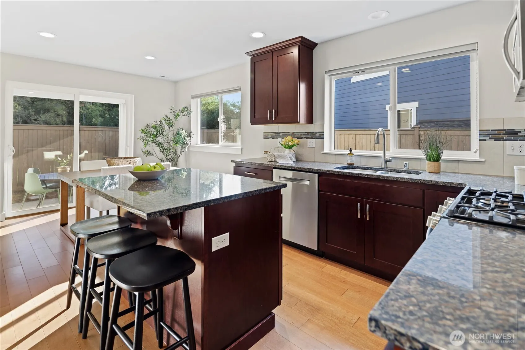 18927 10th Dr SE , Bothell, WA 98012