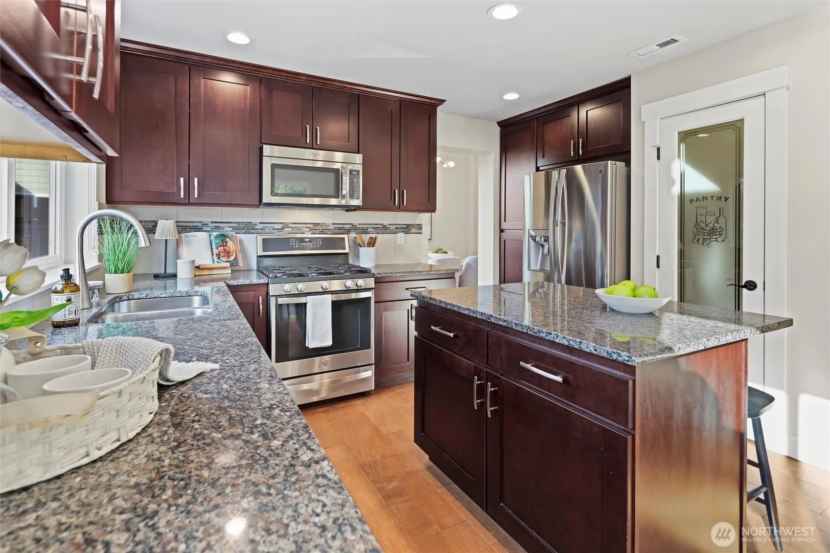 18927 10th Dr SE , Bothell, WA 98012