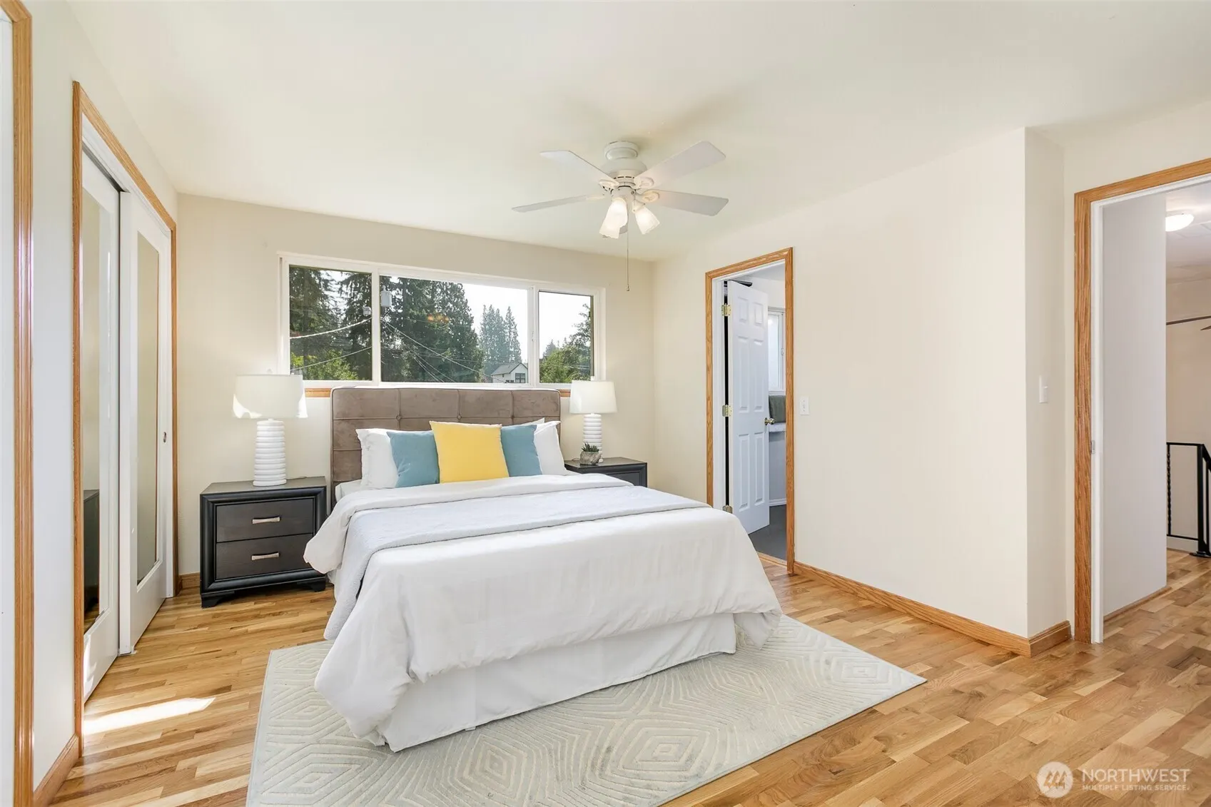 12832 NE 84th Street , Kirkland, WA 98033