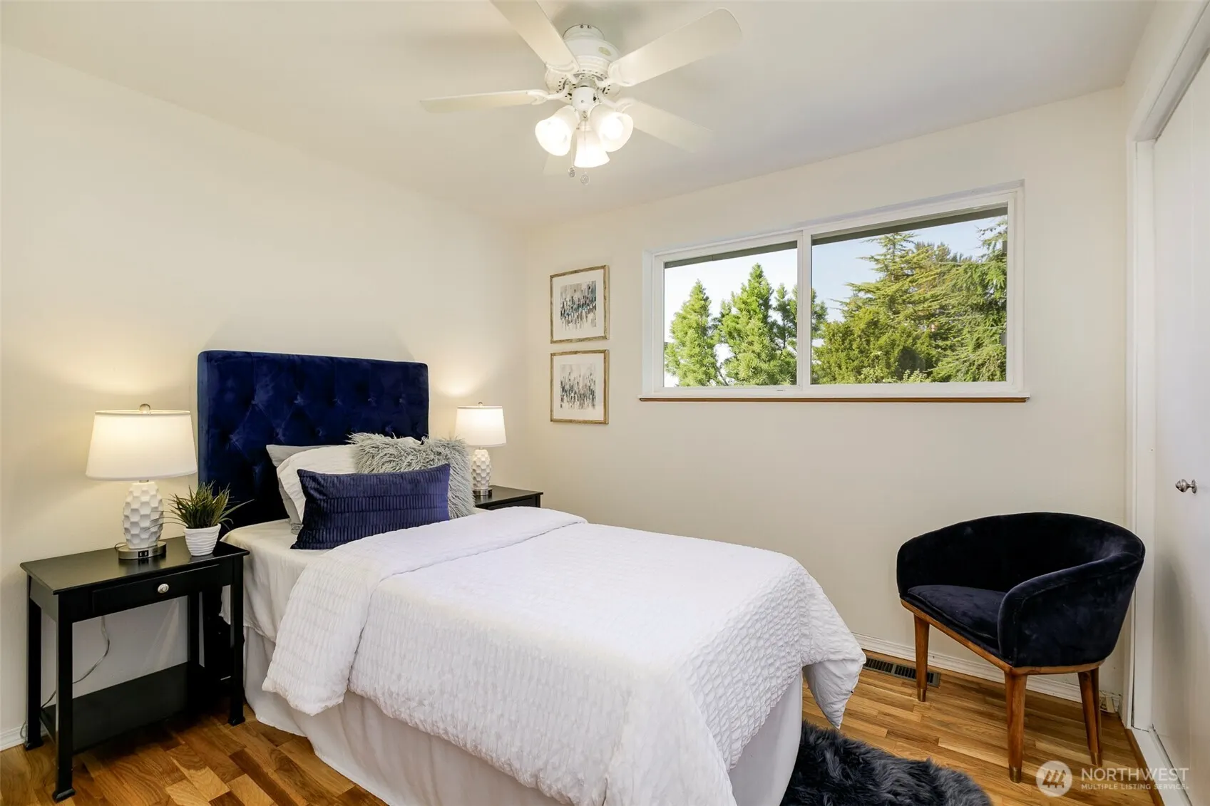 12832 NE 84th Street , Kirkland, WA 98033