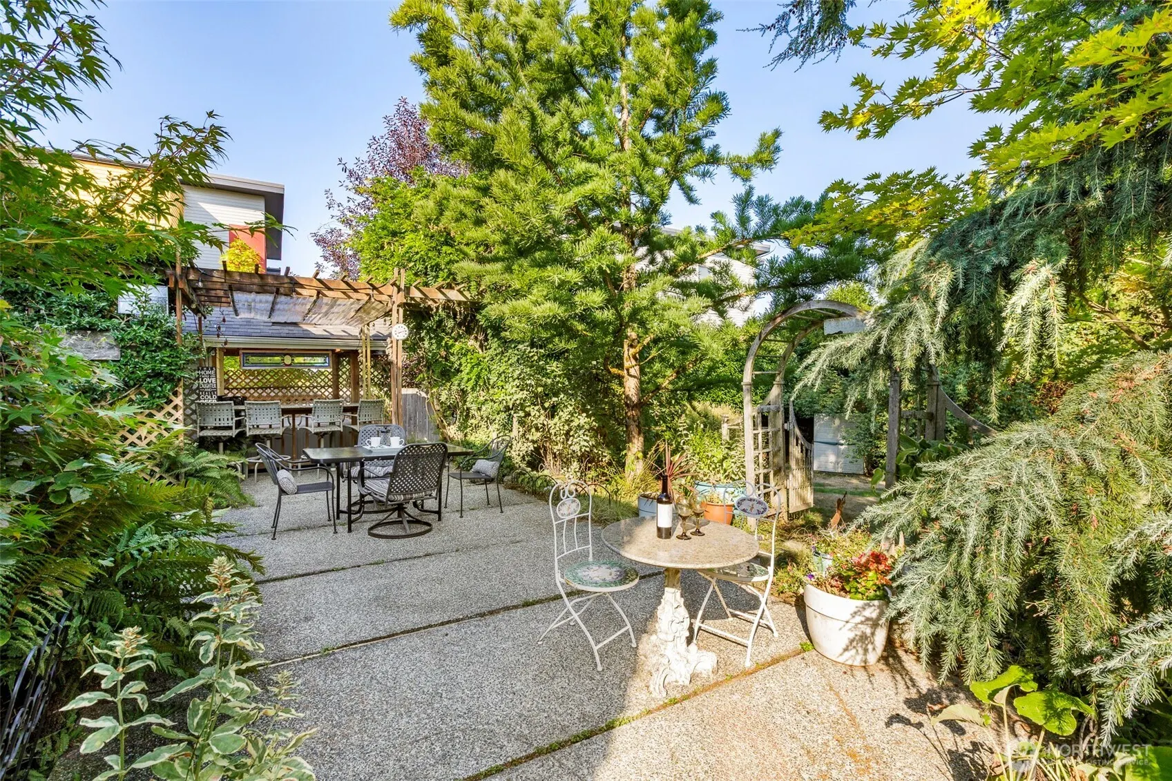 12832 NE 84th Street , Kirkland, WA 98033