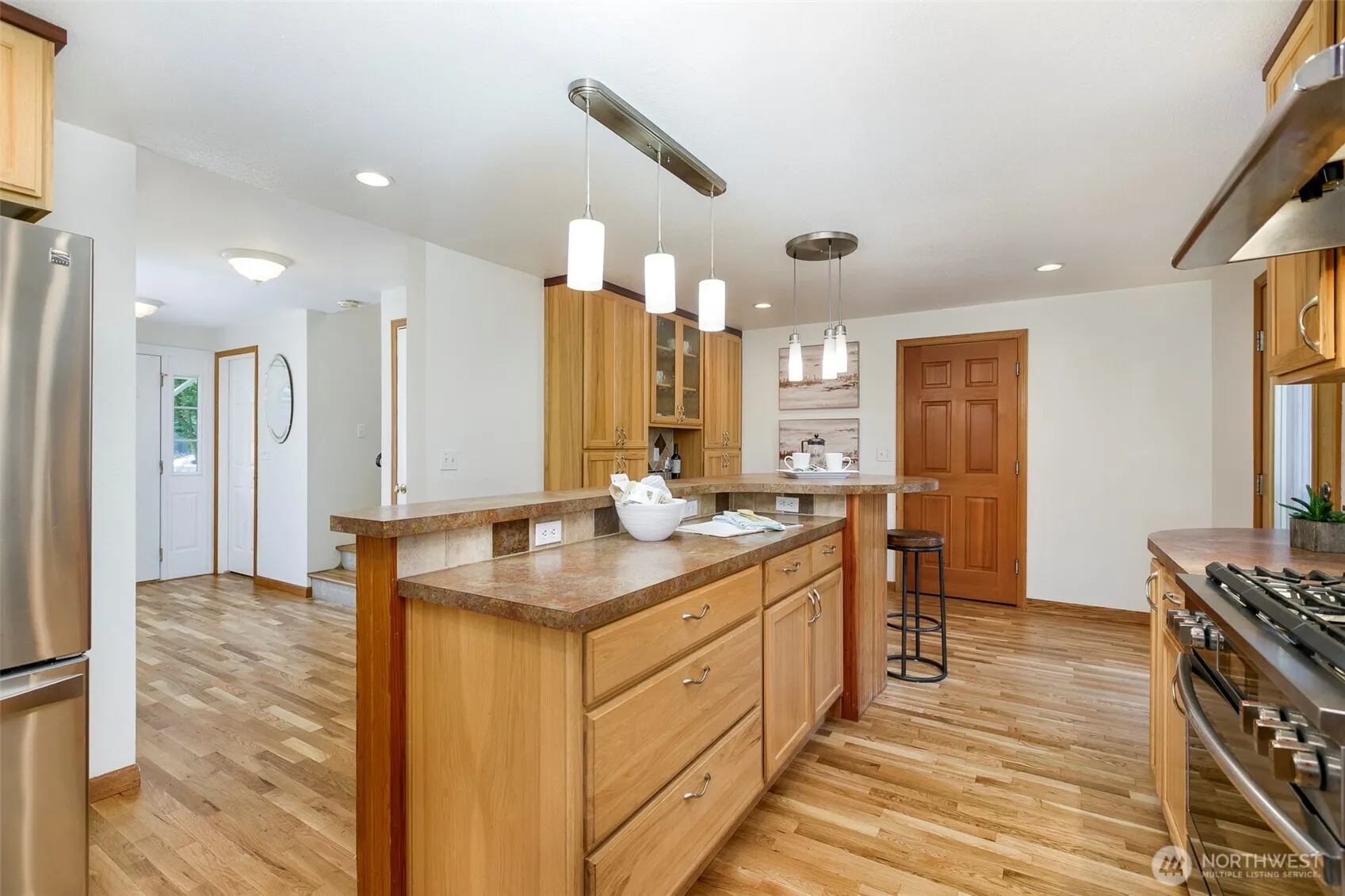 12832 NE 84th Street , Kirkland, WA 98033