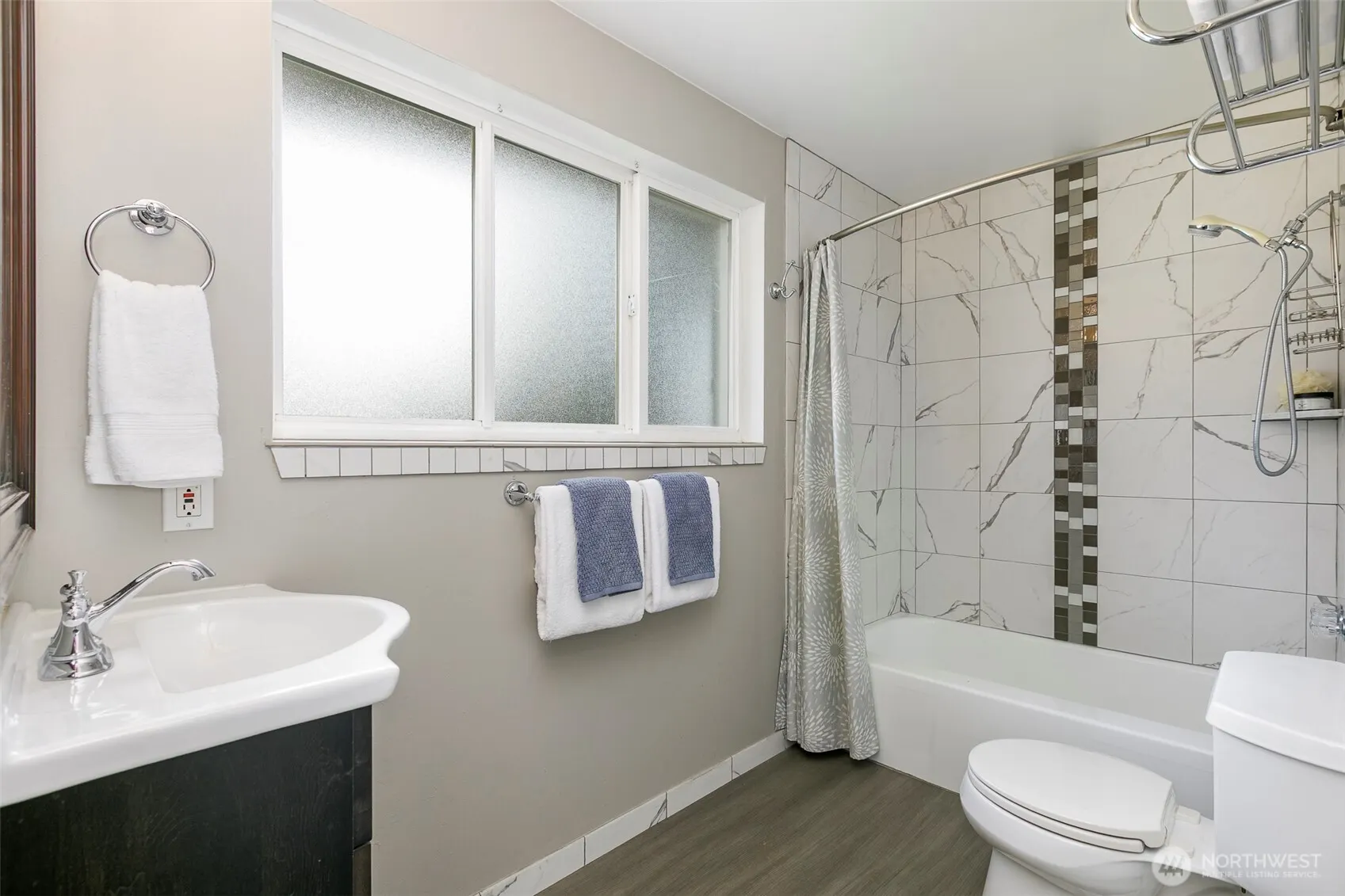 12832 NE 84th Street , Kirkland, WA 98033
