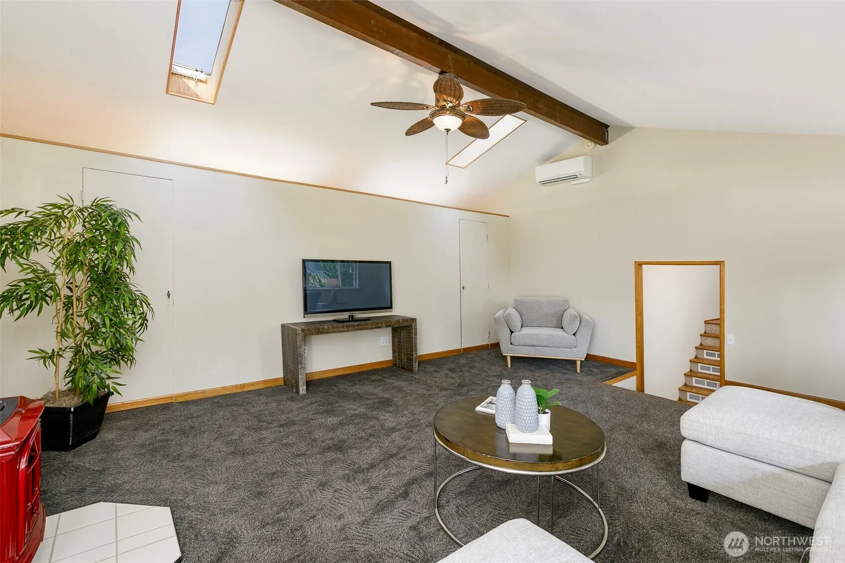 12832 NE 84th Street , Kirkland, WA 98033