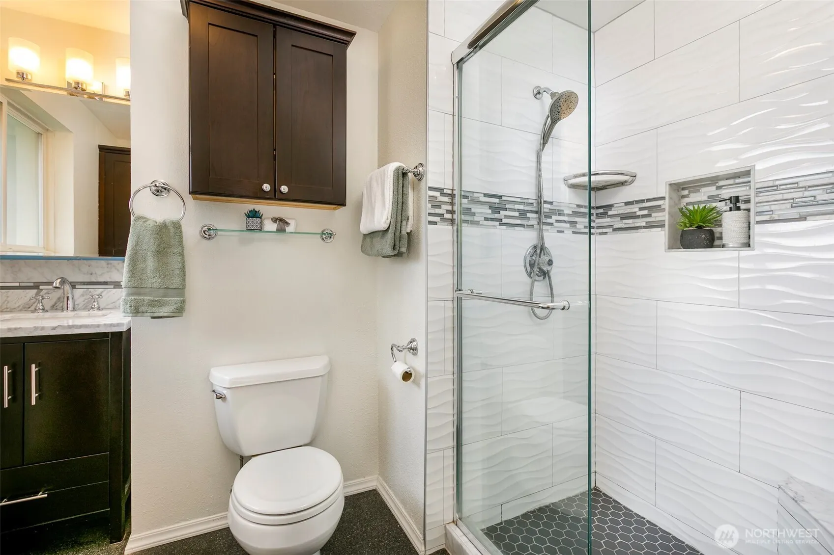12832 NE 84th Street , Kirkland, WA 98033