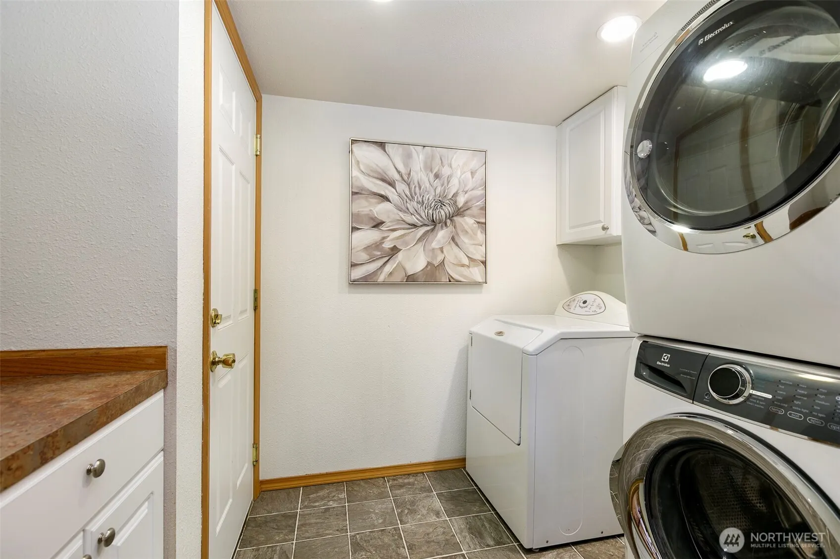 12832 NE 84th Street , Kirkland, WA 98033
