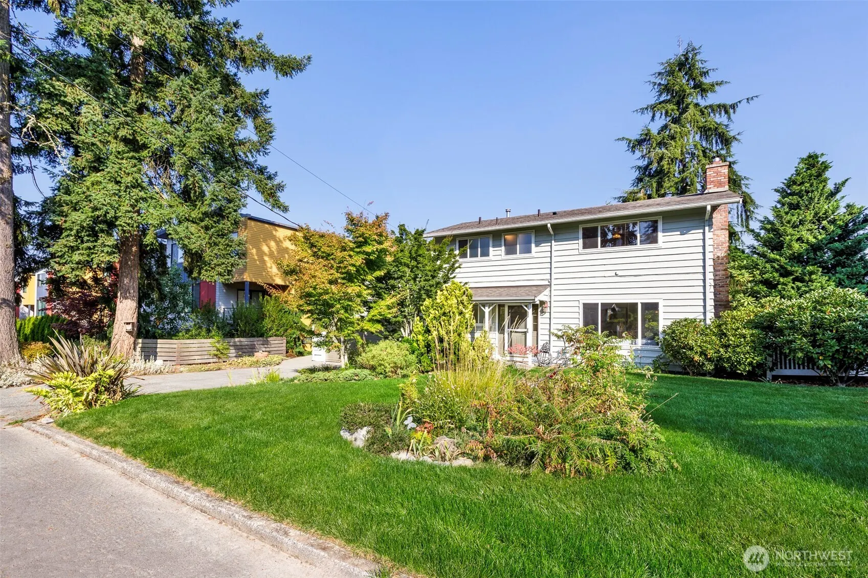 12832 NE 84th Street , Kirkland, WA 98033