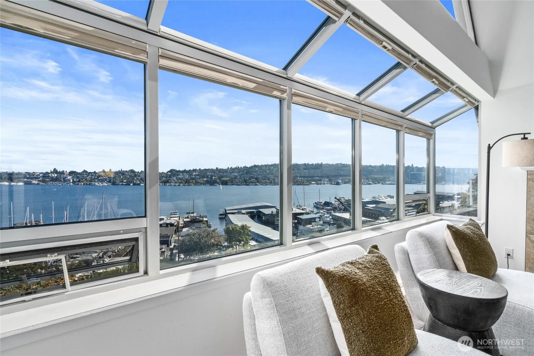 2420 8th Avenue N #102, Seattle, WA 98109