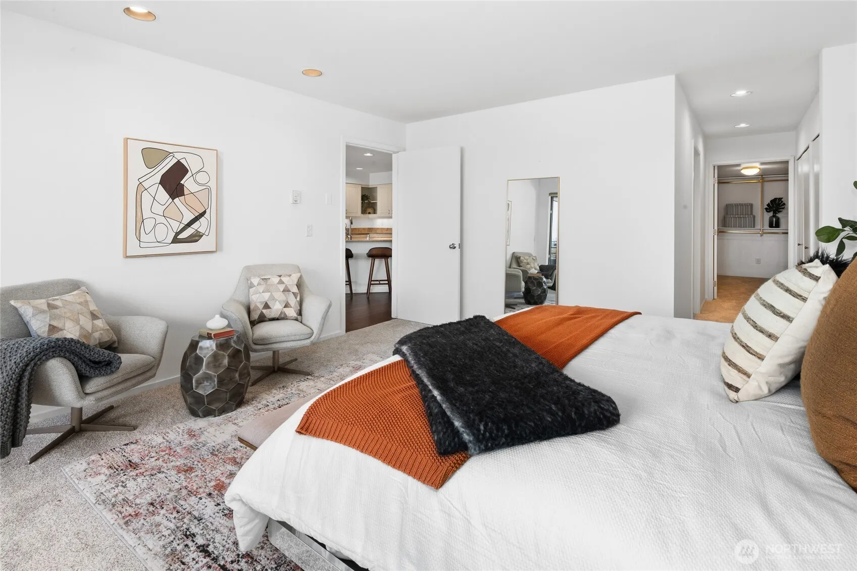 2420 8th Avenue N #102, Seattle, WA 98109