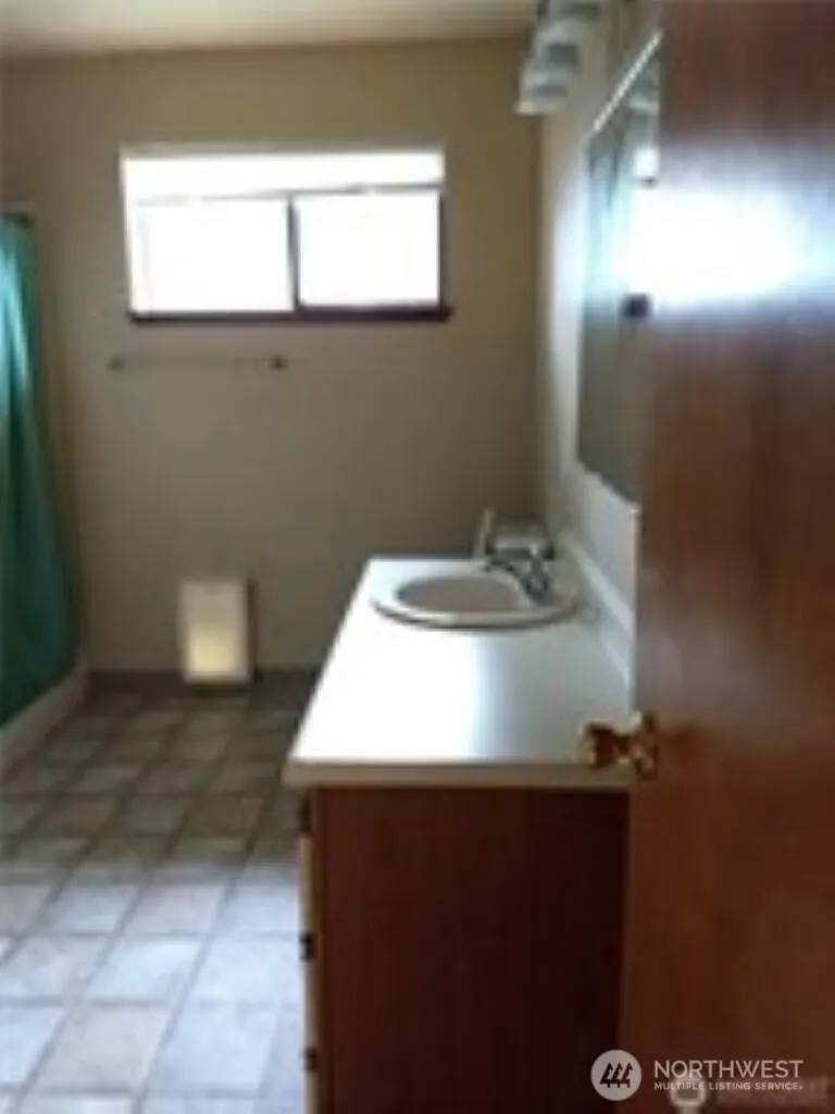 285 SE Croston Lane #A, Issaquah, WA 98027