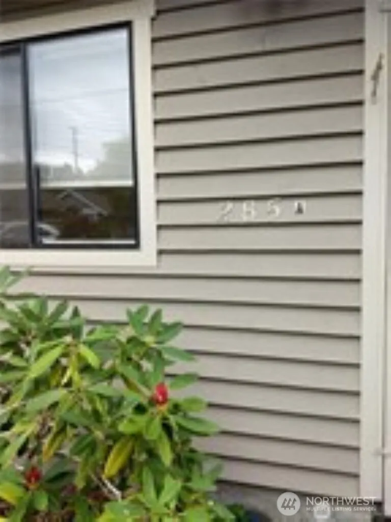 285 SE Croston Lane #A, Issaquah, WA 98027