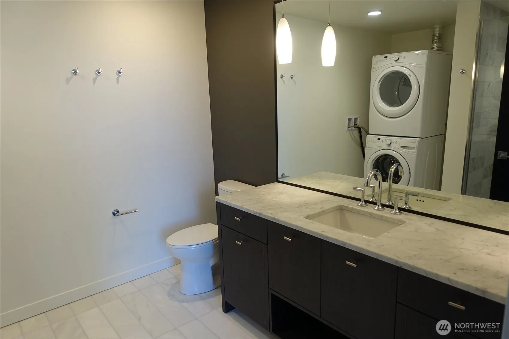 1321 Seneca Street #1404, Seattle, WA 98101