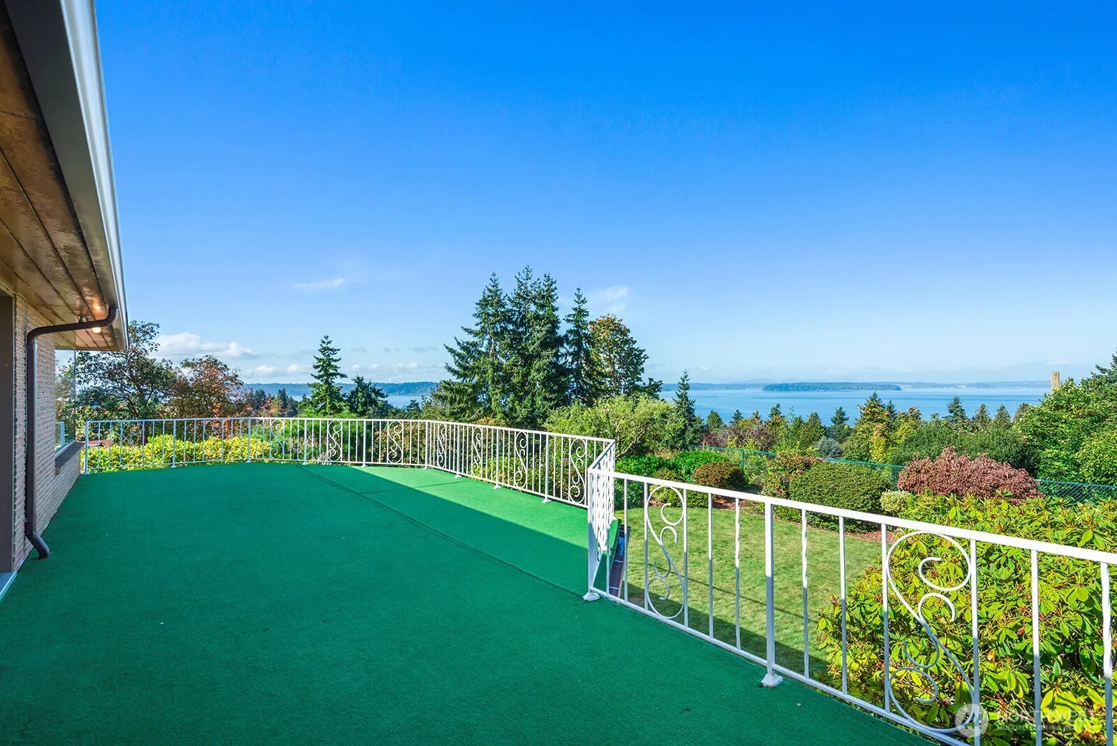 8877 42nd Avenue SW, Seattle, WA 98136