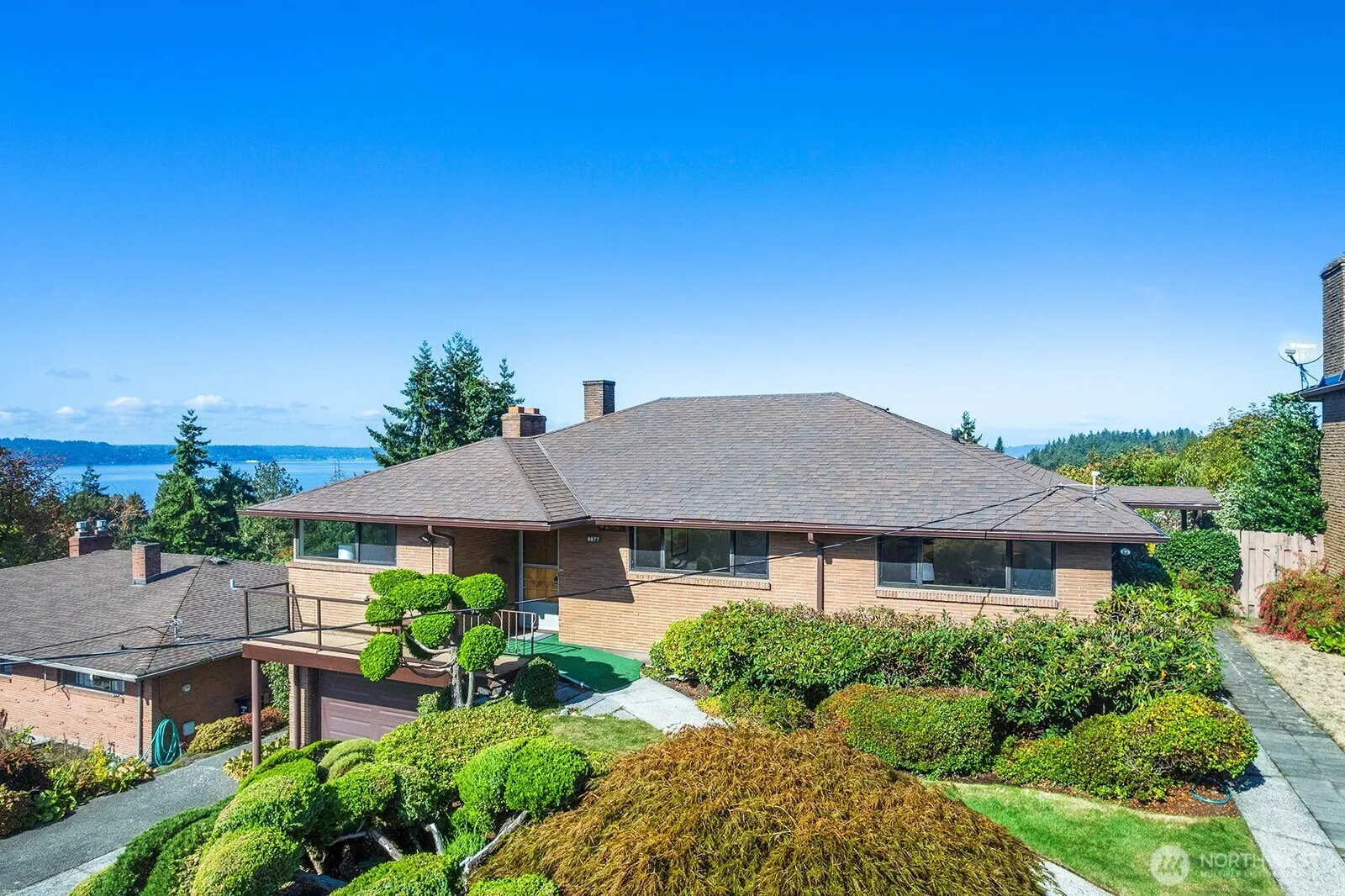 8877 42nd Avenue SW, Seattle, WA 98136