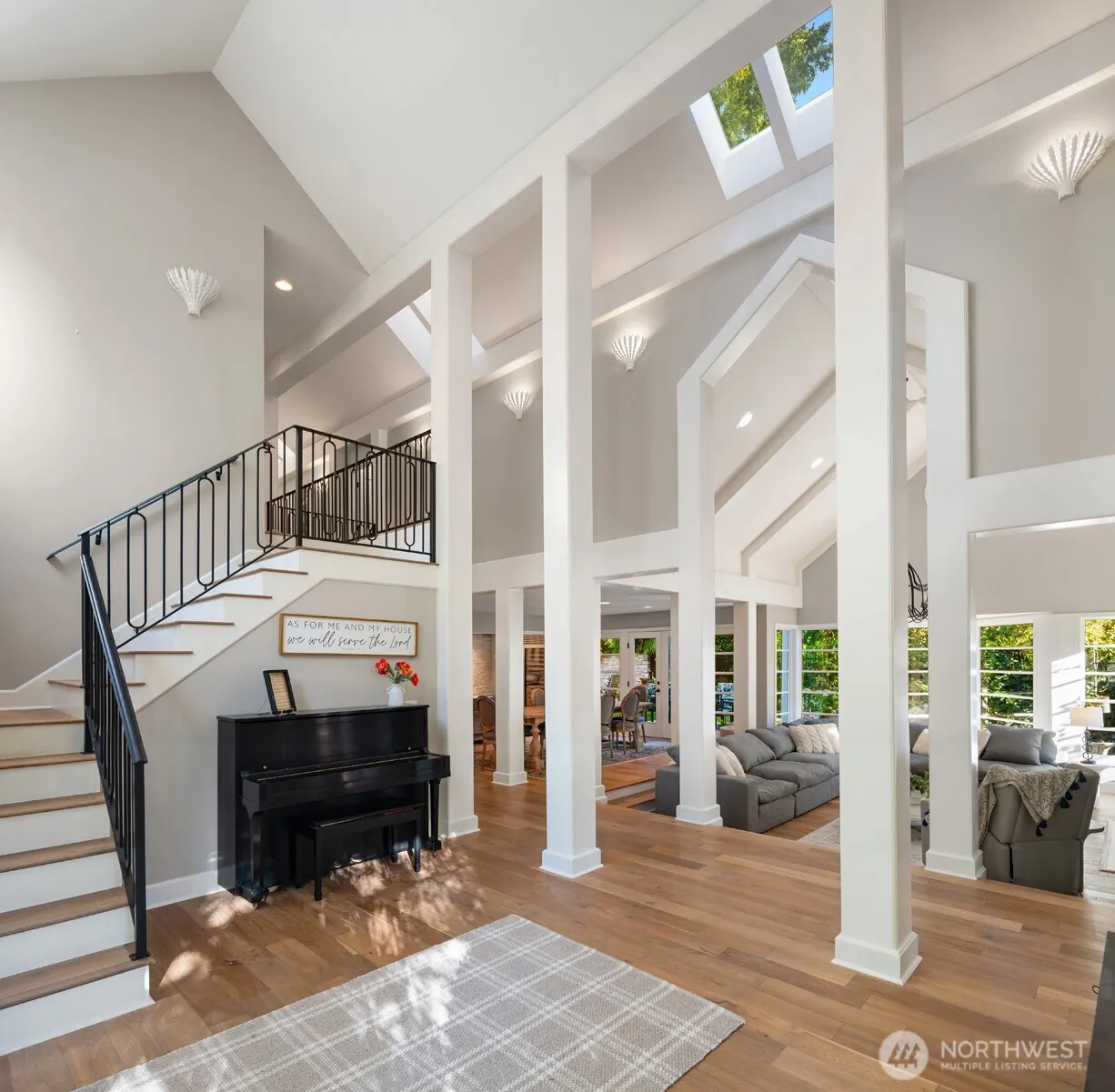 7112 204th Drive NE, Redmond, WA 98053-4728