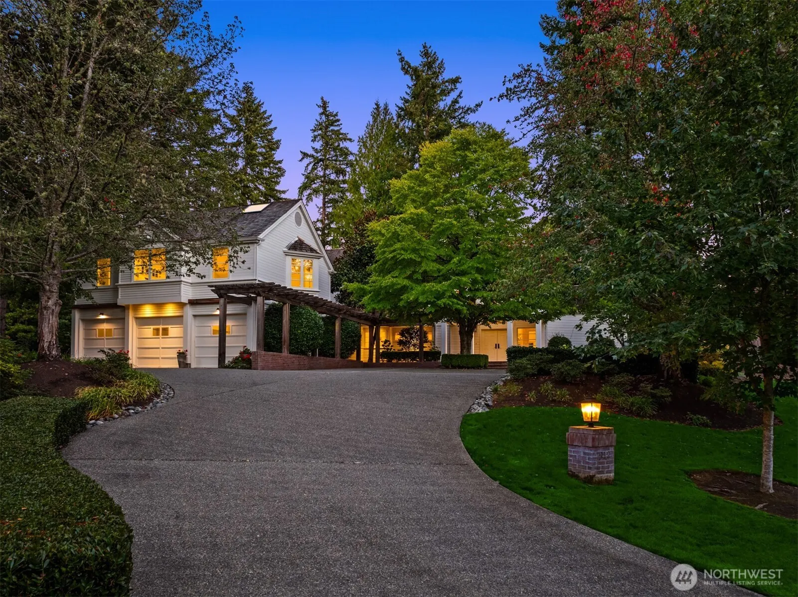 7112 204th Drive NE, Redmond, WA 98053-4728
