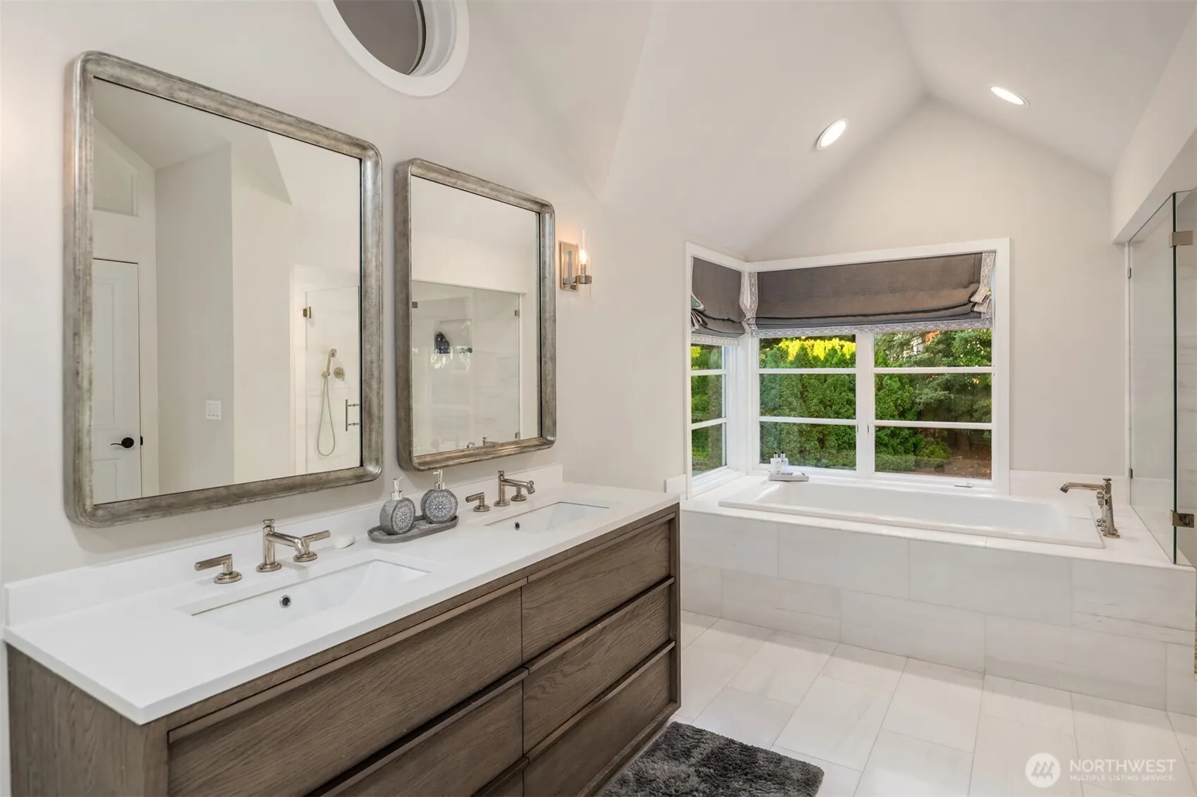 7112 204th Drive NE, Redmond, WA 98053-4728